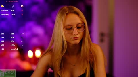 Snapshot of angeellina chatting on 12.28.24 angeellina online show from 12.28.24