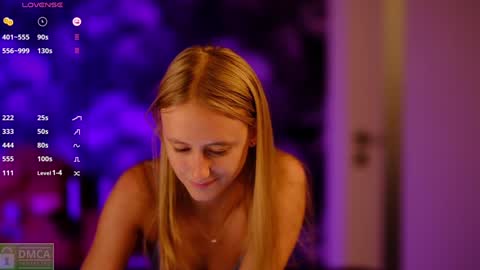 Snapshot of angeellina chatting on 12.30.24 angeellina online show from 12.30.24