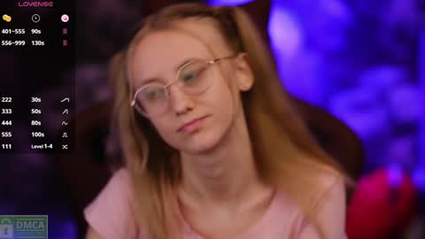 Snapshot of angeellina chatting on 01.16.25 angeellina online show from 01.16.25