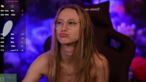 Snapshot of angeellina chatting on 01.24.25 angeellina online show from 01.24.25