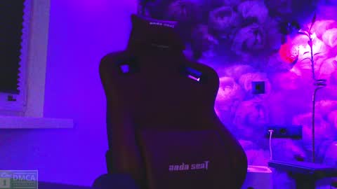 Snapshot of angeellina chatting on 01.24.25 angeellina online show from 01.24.25