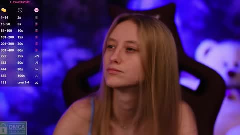 Snapshot of angeellina chatting on 02.12.25 angeellina online show from 02.12.25