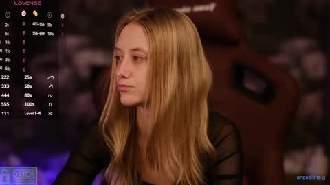 Snapshot of angeellina chatting on 03.01.25 angeellina online show from 03.01.25