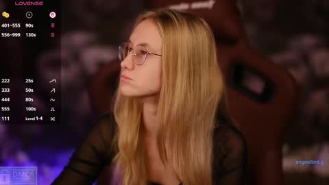 Snapshot of angeellina chatting on 03.01.25 angeellina online show from 03.01.25