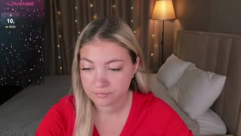 Snapshot of angel__grace chatting on 07.17.26 Grace online show from 07.17.26