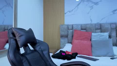 angel__kiss online show from 10.16.25