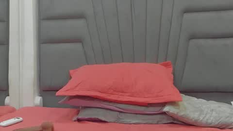 Snapshot of angel_adamx chatting on 10.06.25 Angel online show from 10.06.25