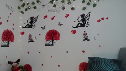 Snapshot of angel_curl chatting on 01.18.25 Angel Curl online show from 01.18.25