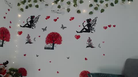 Snapshot of angel_curl chatting on 02.14.25 Angel Curl online show from 02.14.25