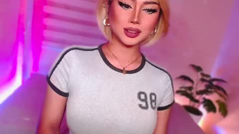 Snapshot of angel_eloaxx chatting on 06.28.26 Angel online show from 06.28.26