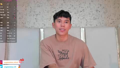 Snapshot of angel_esteban_fx chatting on 02.18.25 ngel Esteban online show from 02.18.25