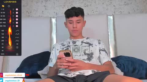 Snapshot of angel_esteban_fx chatting on 03.05.25 ngel Esteban online show from 03.05.25