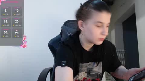 Snapshot of angel_gelya chatting on 03.18.26 Angel online show from 03.18.26