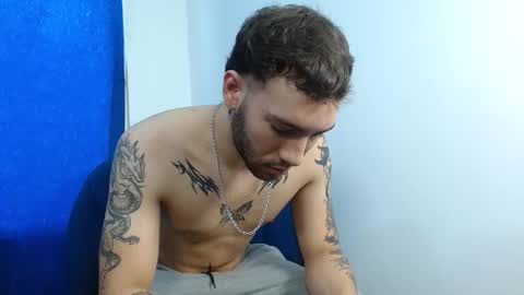 Snapshot of angel_kyrozz chatting on 10.05.25 angel_kyrozz online show from 10.05.25