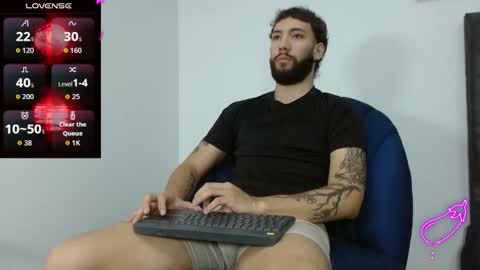 Snapshot of angel_kyrozz chatting on 11.23.25 angel_kyrozz online show from 11.23.25