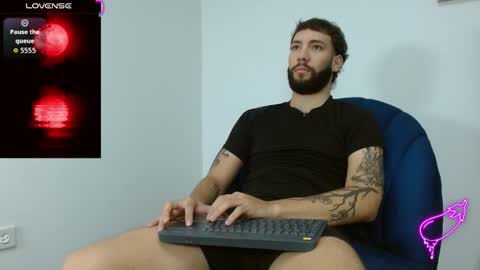 Snapshot of angel_kyrozz chatting on 11.24.25 angel_kyrozz online show from 11.24.25