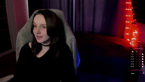 Snapshot of angel_runa chatting on 01.31.25 Mira online show from 01.31.25