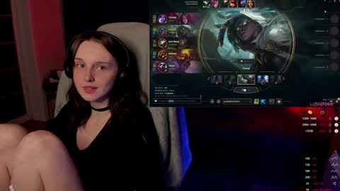 Snapshot of angel_runa chatting on 01.31.25 Mira online show from 01.31.25