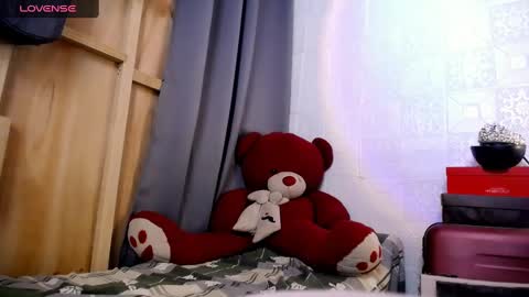 Angel Sapphire online show from 02.25.25