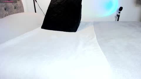 Snapshot of angel_sunshine chatting on 01.06.26 Angel online show from 01.06.26