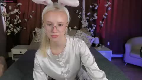 Snapshot of angel_tessa chatting on 06.11.26 Angelica online show from 06.11.26