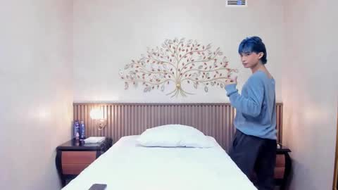 Snapshot of angel_yuhog chatting on 11.15.25 Angel online show from 11.15.25