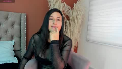 Snapshot of angela_fiory chatting on 10.31.25 Ange online show from 10.31.25