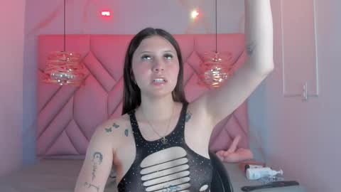 Snapshot of angelaa_cute chatting on 05.16.26 ANGELA online show from 05.16.26
