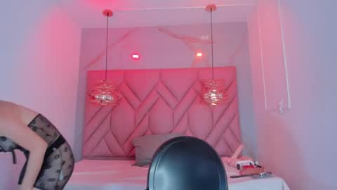 Snapshot of angelaa_cute chatting on 05.30.26 ANGELA online show from 05.30.26