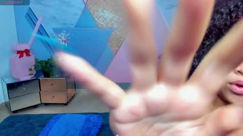 Snapshot of angelacoffee chatting on 03.08.25 Angela online show from 03.08.25