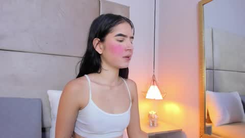 angelag_ online show from 11.25.25