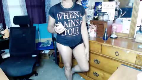 Angela Longcock online show from 09.21.25