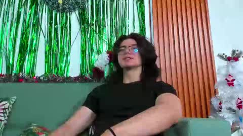 Snapshot of angelbennet_ chatting on 12.21.24 Angel Bennet online show from 12.21.24