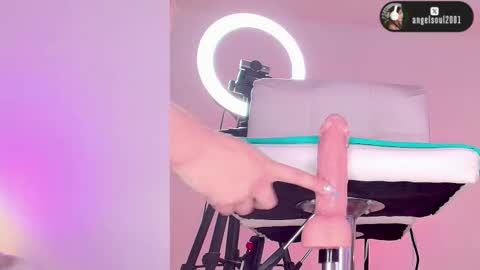 Snapshot of angelcb_ chatting on 02.07.26 angel online show from 02.07.26