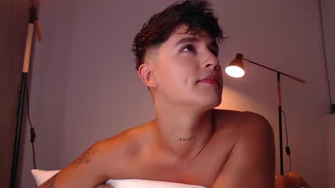 Angel online show from 03.03.25