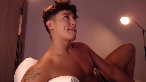 Angel online show from 03.11.25