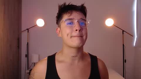 Snapshot of angelcossio chatting on 02.09.26 Angel online show from 02.09.26