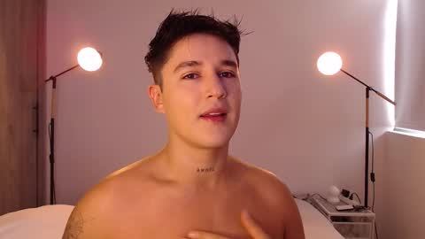 Snapshot of angelcossio chatting on 03.29.26 Angel online show from 03.29.26