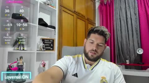 Snapshot of angelcute3 chatting on 02.11.26 angel online show from 02.11.26