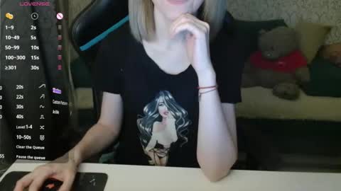 AngelCute32 online show from 11.03.25