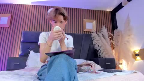 Snapshot of angeldoll_1 chatting on 02.15.26 Angel Doll online show from 02.15.26