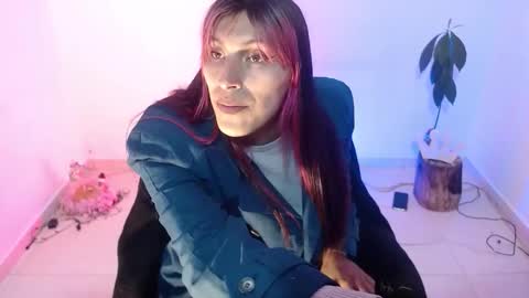 angele online show from 11.18.25