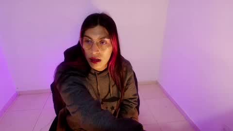 angele online show from 04.21.26