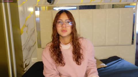 Snapshot of angeles_azul chatting on 03.27.26 angel online show from 03.27.26