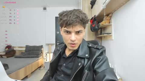 Frankie  online show from 02.18.25