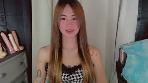 Snapshot of angelic_sex chatting on 07.21.26 Angelica online show from 07.21.26