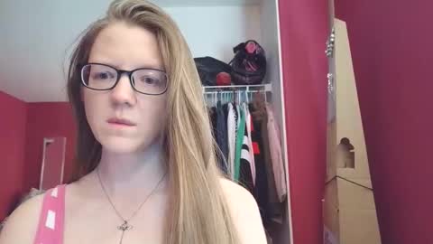 Snapshot of angelicangel3 chatting on 04.30.26 AngelicAngel online show from 04.30.26