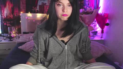 Angelika Rouge online show from 01.07.26