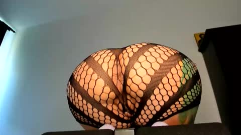 Snapshot of angelinacht chatting on 10.17.25 Angelina online show from 10.17.25