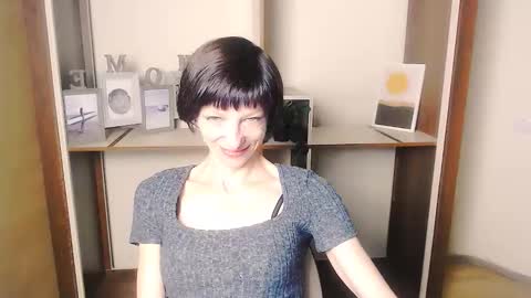 Angelina online show from 09.09.25